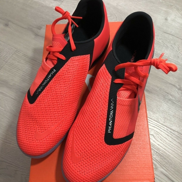 phantom venom pro turf